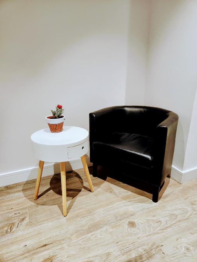Estudio Con Terraza Badalona Hotel Ngoại thất bức ảnh